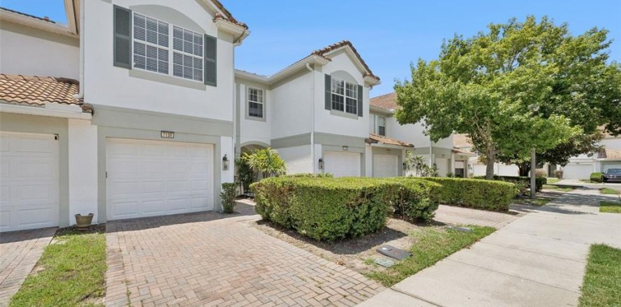 Townhouse in Orlando, Florida 3 bedrooms, 155.33 sq.m. № 2101620