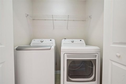 Townhouse in Orlando, Florida 3 bedrooms, 155.33 sq.m. № 2101620 - photo 18