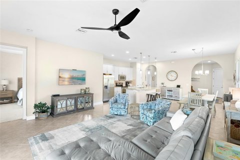 House in Venice, Florida 2 bedrooms, 146.69 sq.m. № 2223696 - photo 12