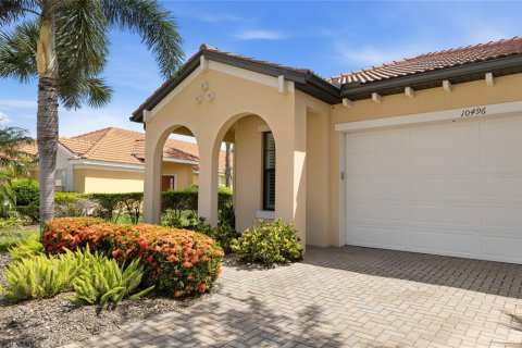 House in Venice, Florida 2 bedrooms, 146.69 sq.m. № 2223696 - photo 3