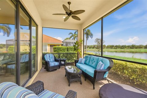 House in Venice, Florida 2 bedrooms, 146.69 sq.m. № 2223696 - photo 22