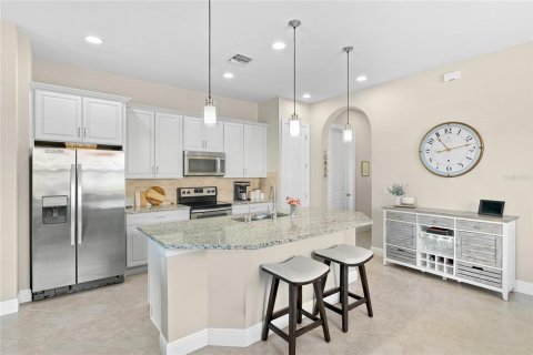 House in Venice, Florida 2 bedrooms, 146.69 sq.m. № 2223696 - photo 7