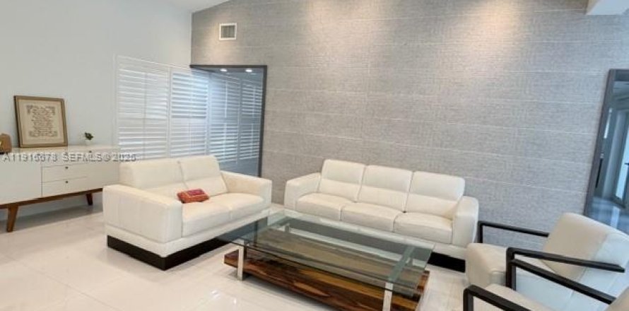 Villa ou maison à Coral Gables, Floride 3 chambres, 175.21 m2 № 1976642