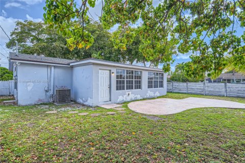 Villa ou maison à vendre à Miramar, Floride: 3 chambres, 148.64 m2 № 1665596 - photo 22