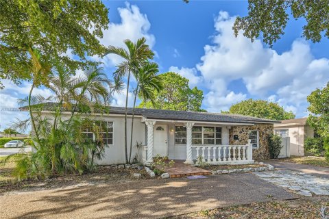 Villa ou maison à vendre à Miramar, Floride: 3 chambres, 148.64 m2 № 1665596 - photo 2