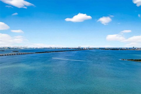 Снять в аренду кондоминиум в Майами, Флорида 4 спальни, 239.87м2, № 1991043 - фото 6