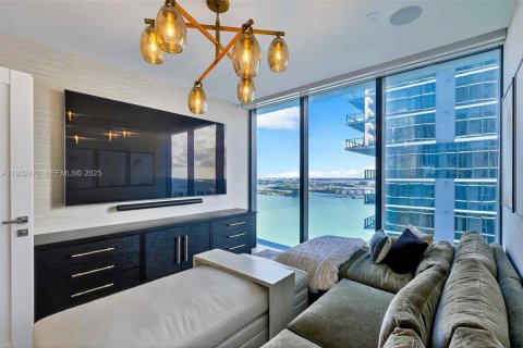 Снять в аренду кондоминиум в Майами, Флорида 4 спальни, 239.87м2, № 1991043 - фото 17