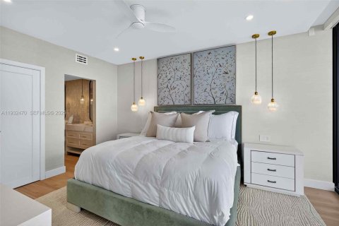 Снять в аренду кондоминиум в Майами, Флорида 4 спальни, 239.87м2, № 1991043 - фото 25