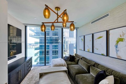 Снять в аренду кондоминиум в Майами, Флорида 4 спальни, 239.87м2, № 1991043 - фото 18