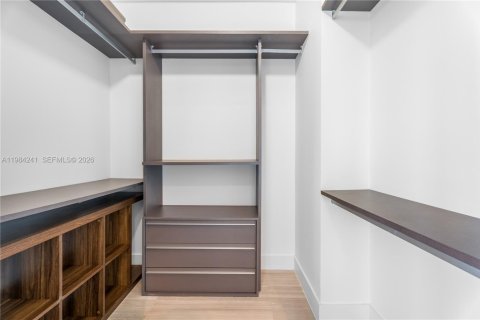 Купить кондоминиум в Майами, Флорида 2 спальни, 105.63м2, № 2091263 - фото 16