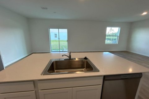 Villa ou maison à louer à Winter Haven, Floride: 4 chambres, 174.66 m2 № 2437229 - photo 14
