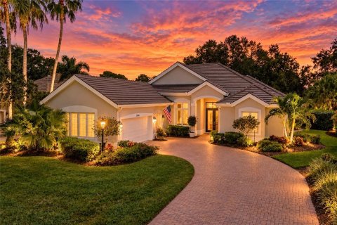 Casa en Bradenton, Florida 3 dormitorios, 238.67 m2 № 2386771