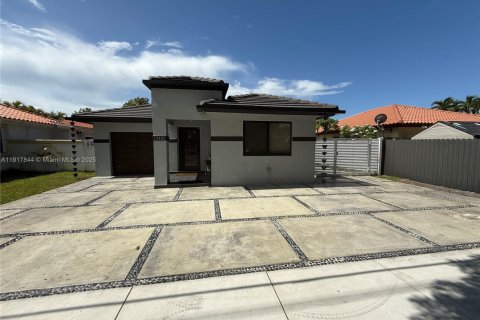 Casa en Miami, Florida 3 dormitorios, 160.07 m2 № 1973905