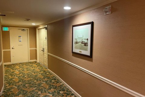 Condo in West Palm Beach, Florida, 2 bedrooms  № 2182860 - photo 21