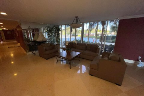 Condo in West Palm Beach, Florida, 2 bedrooms  № 2182860 - photo 23