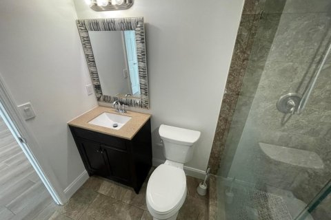 Condo in West Palm Beach, Florida, 2 bedrooms  № 2182860 - photo 18