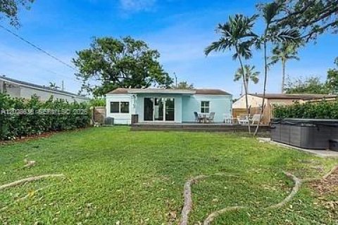 Casa en alquiler en Fort Lauderdale, Florida, 2 dormitorios, 94.02 m2 № 2088197 - foto 3