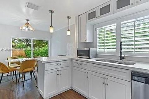Casa en alquiler en Fort Lauderdale, Florida, 2 dormitorios, 94.02 m2 № 2088197 - foto 7