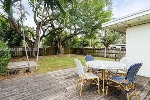 Casa en alquiler en Fort Lauderdale, Florida, 2 dormitorios, 94.02 m2 № 2088197 - foto 4