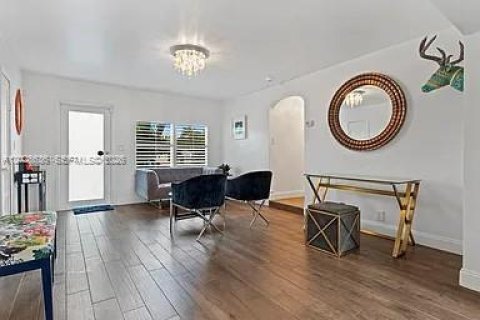 Casa en alquiler en Fort Lauderdale, Florida, 2 dormitorios, 94.02 m2 № 2088197 - foto 9