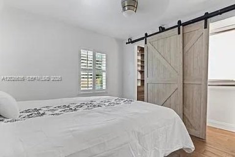 Casa en alquiler en Fort Lauderdale, Florida, 2 dormitorios, 94.02 m2 № 2088197 - foto 11