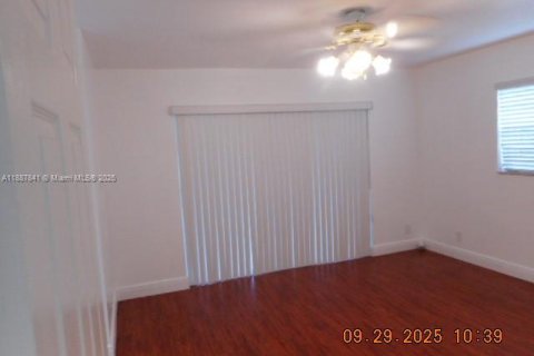 Villa ou maison à vendre à Sunrise, Floride: 4 chambres, 166.39 m2 № 1941765 - photo 22