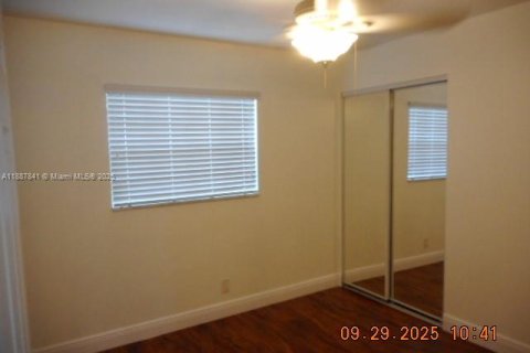 Villa ou maison à vendre à Sunrise, Floride: 4 chambres, 166.39 m2 № 1941765 - photo 28