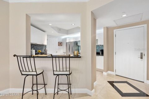 Condo in Daytona Beach, Florida, 2 bedrooms  № 1816043 - photo 11