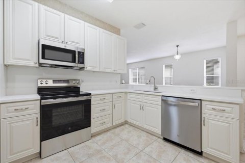 Villa ou maison à vendre à Wesley Chapel, Floride: 3 chambres, 158.68 m2 № 2415002 - photo 5