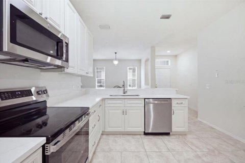 Villa ou maison à vendre à Wesley Chapel, Floride: 3 chambres, 158.68 m2 № 2415002 - photo 6