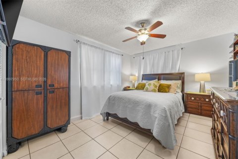 Copropriété à vendre à Doral, Floride: 2 chambres, 92.16 m2 № 2066645 - photo 14