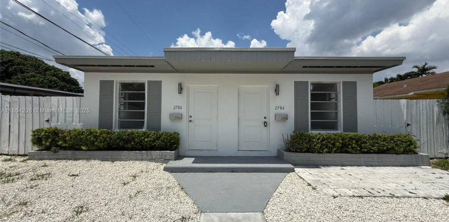 Villa ou maison à Miami, Floride 1 chambre, 48.77 m2 № 1891305