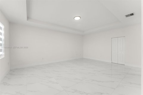 Casa en venta en Miami, Florida, 5 dormitorios, 321.07 m2 № 2269513 - foto 21