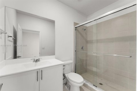 Casa en venta en Miami, Florida, 5 dormitorios, 321.07 m2 № 2269513 - foto 28