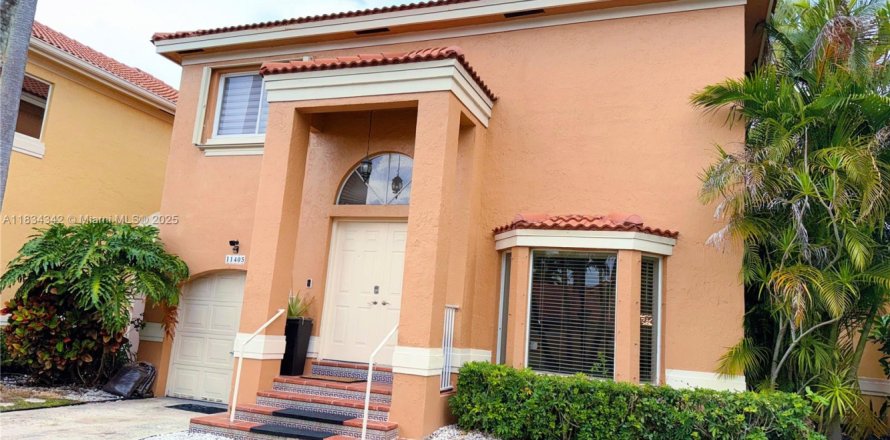 Condominio en Coral Springs, Florida, 3 dormitorios  № 1816388