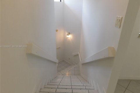 Снять в аренду кондоминиум в Майами, Флорида 2 спальни, 117.99м2, № 1989426 - фото 5