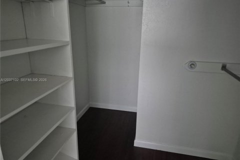 Condo in Fort Lauderdale, Florida, 2 bedrooms № 2154156 - photo 9