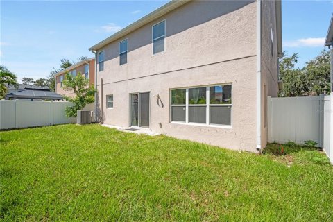 House in Pinellas Park, Florida 4 bedrooms, 213.21 sq.m. № 1910525 - photo 23