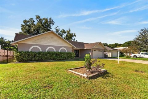Villa ou maison à vendre à Tampa, Floride: 3 chambres, 270.44 m2 № 2422830 - photo 4