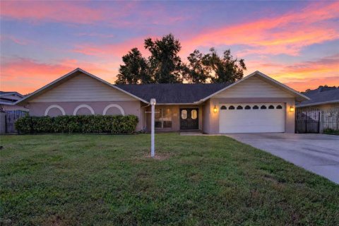 Villa ou maison à Tampa, Floride 3 chambres, 270.44 m2 № 2422830