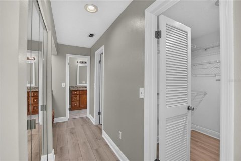 Villa ou maison à vendre à Tampa, Floride: 3 chambres, 270.44 m2 № 2422830 - photo 23