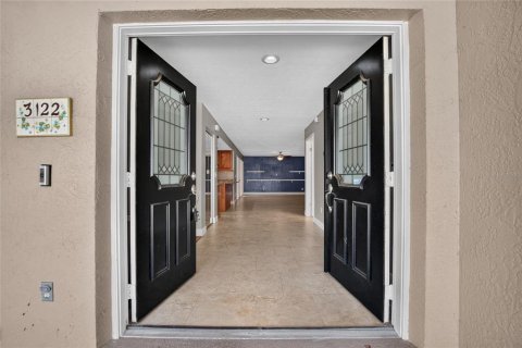 Villa ou maison à vendre à Tampa, Floride: 3 chambres, 270.44 m2 № 2422830 - photo 5