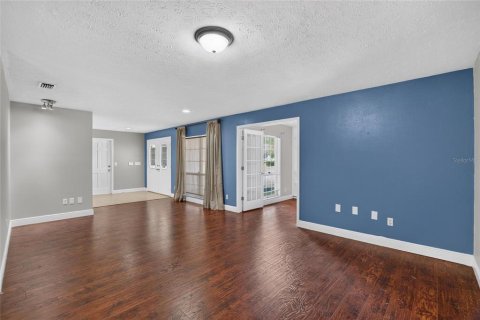 Villa ou maison à vendre à Tampa, Floride: 3 chambres, 270.44 m2 № 2422830 - photo 16