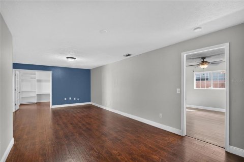 Villa ou maison à vendre à Tampa, Floride: 3 chambres, 270.44 m2 № 2422830 - photo 18
