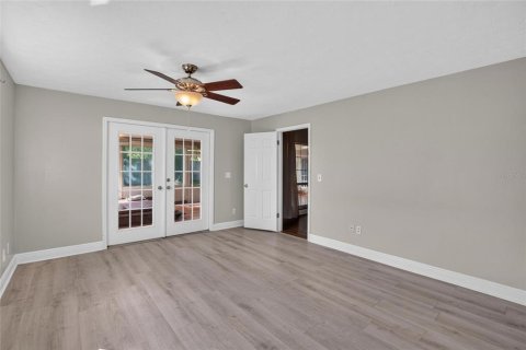 Villa ou maison à vendre à Tampa, Floride: 3 chambres, 270.44 m2 № 2422830 - photo 22