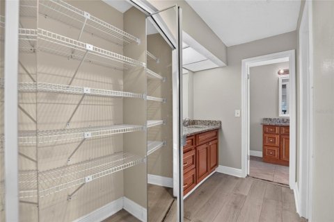 Villa ou maison à vendre à Tampa, Floride: 3 chambres, 270.44 m2 № 2422830 - photo 25