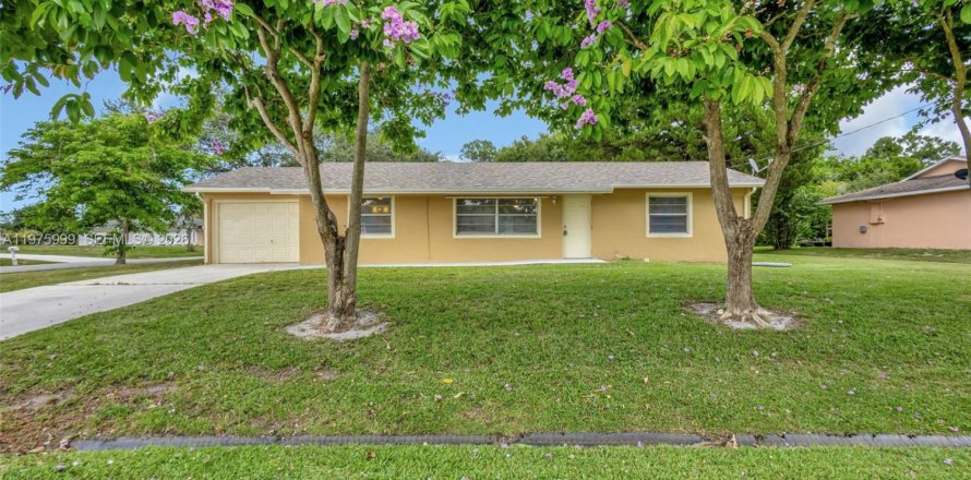 Villa ou maison à Port St. Lucie, Floride 3 chambres, 127.09 m2 № 2042412