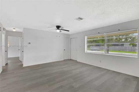 Villa ou maison à vendre à Port St. Lucie, Floride: 3 chambres, 127.09 m2 № 2042412 - photo 7