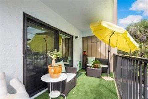 Adosado en alquiler en Pompano Beach, Florida, 3 dormitorios, 165.37 m2 № 1177373 - foto 1