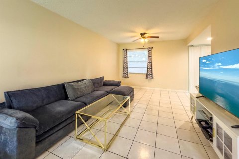 Touwnhouse à louer à Palm Beach Gardens, Floride: 3 chambres, 114.46 m2 № 2365356 - photo 2